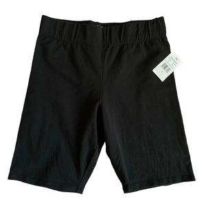 47. *NWT* Good American Black Bike Short Size 3